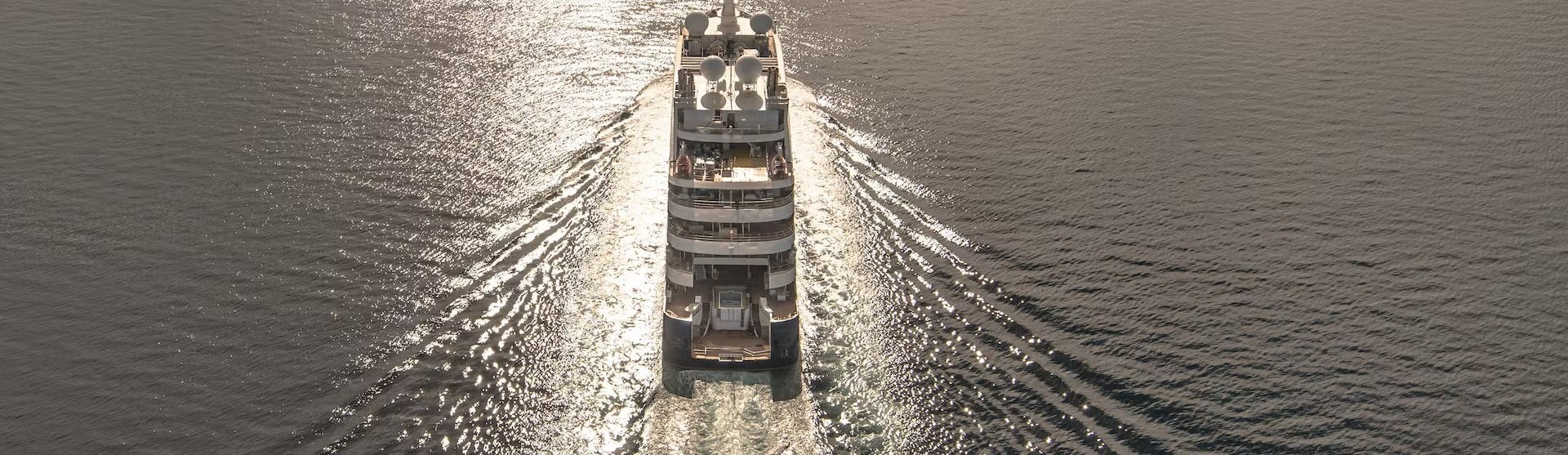 Kreuzfahrtschiff Le Jacques-Cartier Kreuzfahrt während der Fahrt