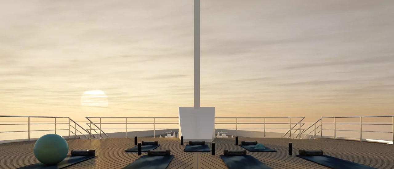 Yogamatten auf dem Deck des Kreuzfahrtschiffes Emerald Sakara