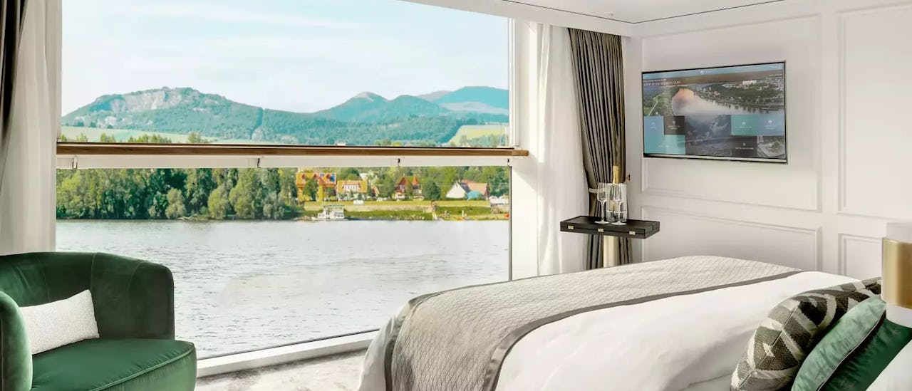 Suite mit Aussicht des Kreuzfahrtschiffes Riverside Ravel