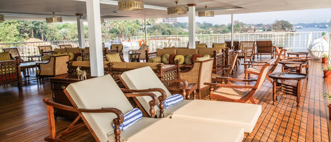 Observation Deck des Kreuzfahrtschiffes Ganges Voyager II