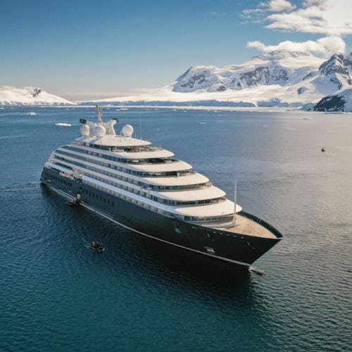 Scenic Eclipse II Schiff