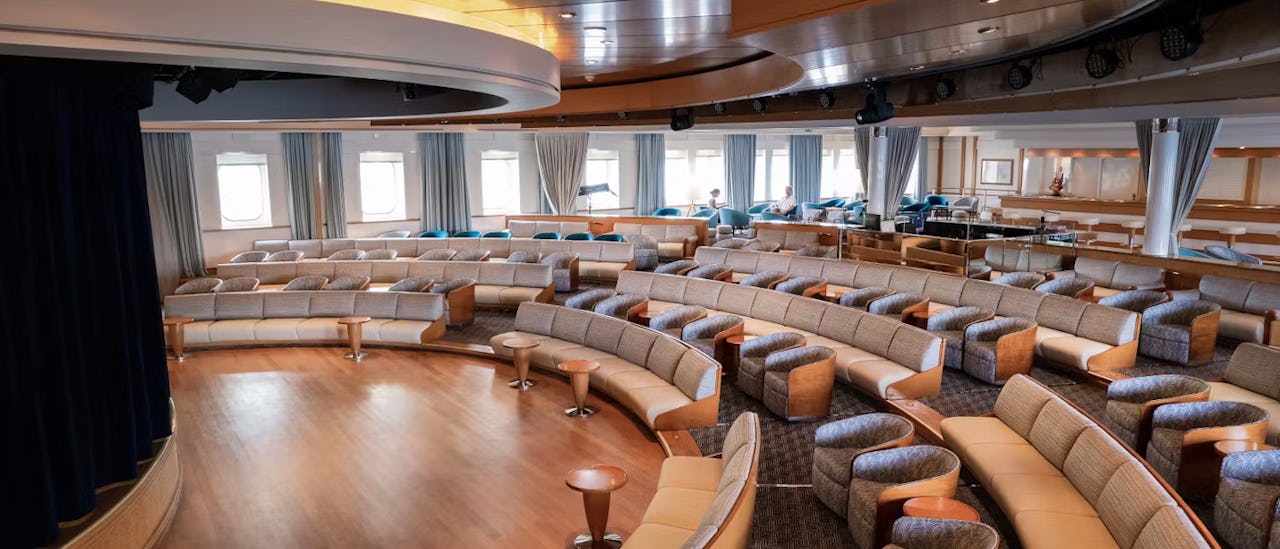 Grand Salon des Kreuzfahrtschiffes Le Dumont-d´Urville