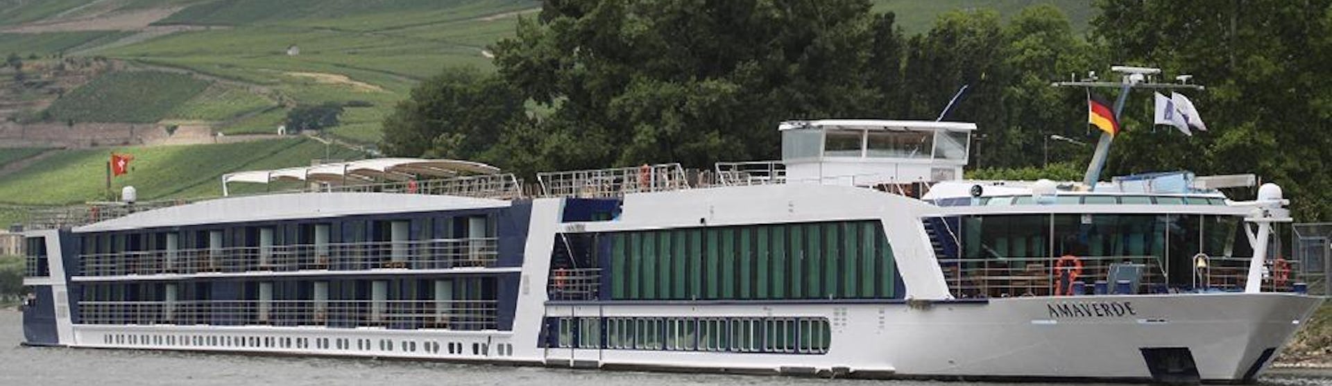 Flusskreuzfahrtschiff AmaVerde während der Fahrt
