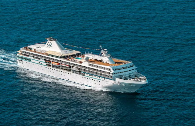 Le Paul Gauguin Schiff