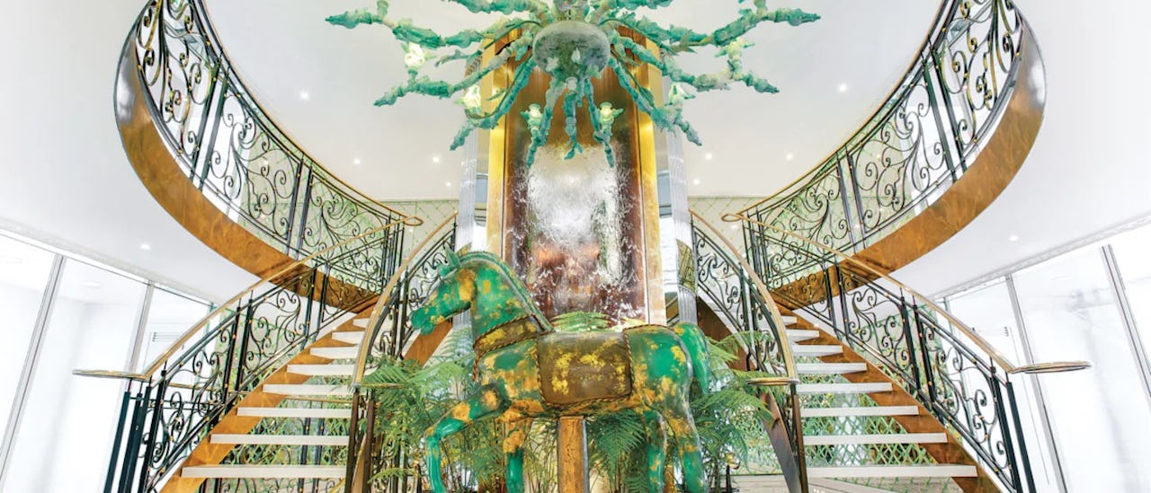 Lobby Treppe des Kreuzfahrtschiffes S.S. Catherine