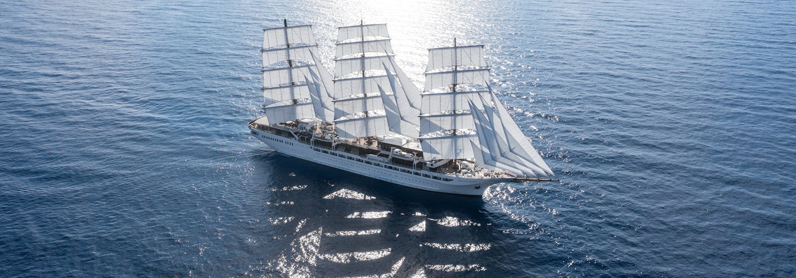 Kreuzfahrtschiff Sea Cloud Spirit während der Fahrt