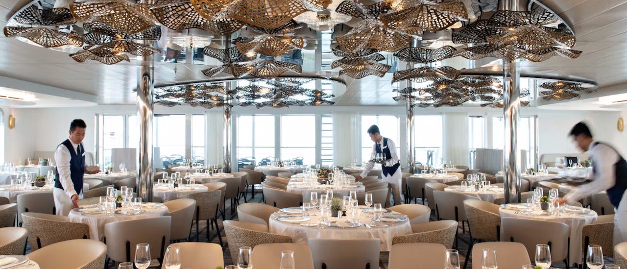 Restaurant des Kreuzfahrtschiffes Le Bougainville